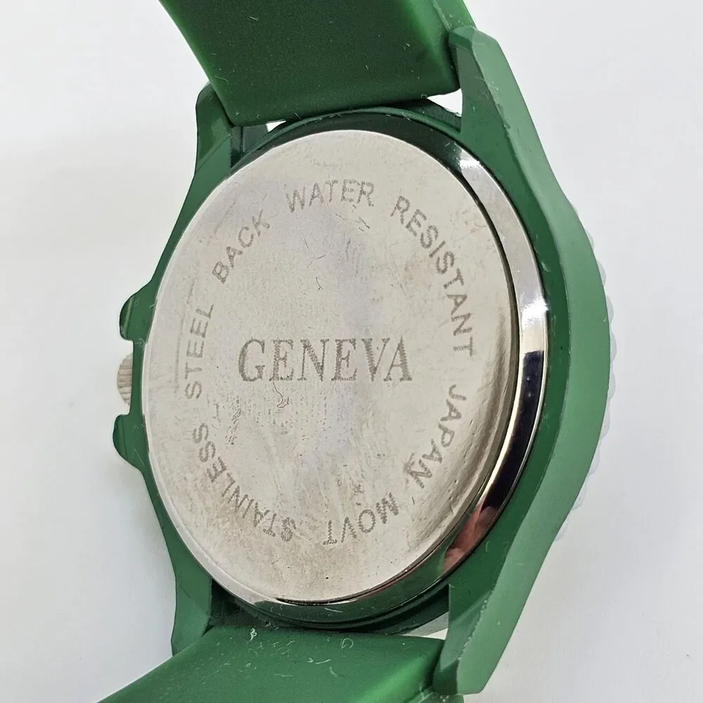 38MM Women's Watch Green Dial Green‎ Plastic Band Straps New Battery